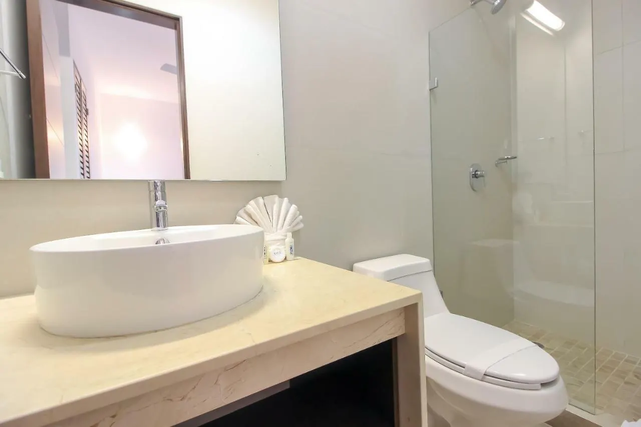 Fantastic Condo With Balcony, High Speed Internet, Pool Facilities In Akumal 0*,